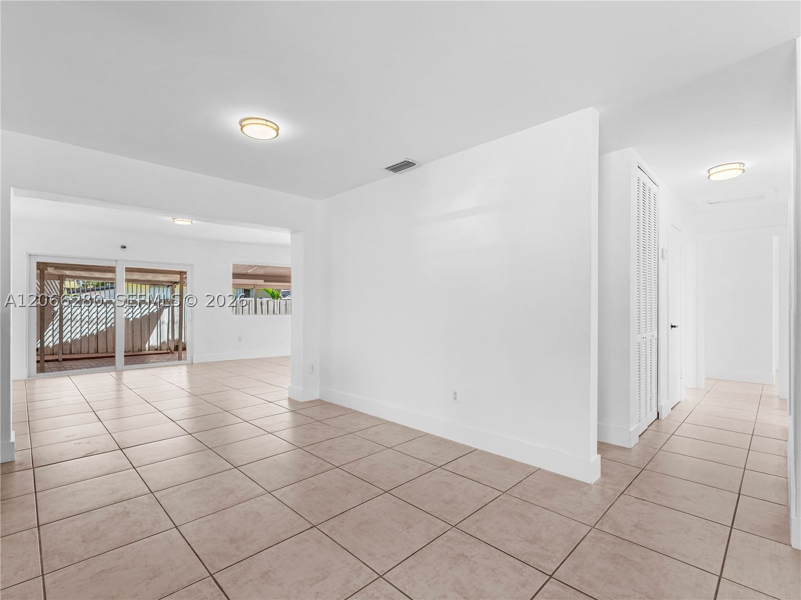 Real estate property located at 8241 12th Ter, Miami-dade, Fontainebleau Gardens 1st, Miami, FL