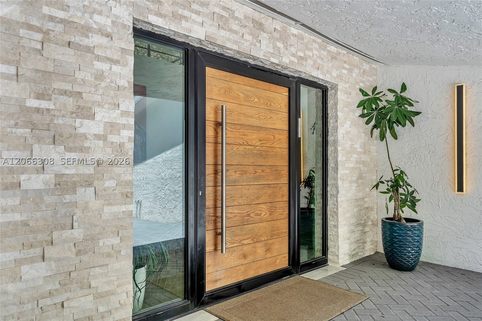 Real estate property located at 5811 33rd Ter, Broward, Oak Point, Hollywood, FL