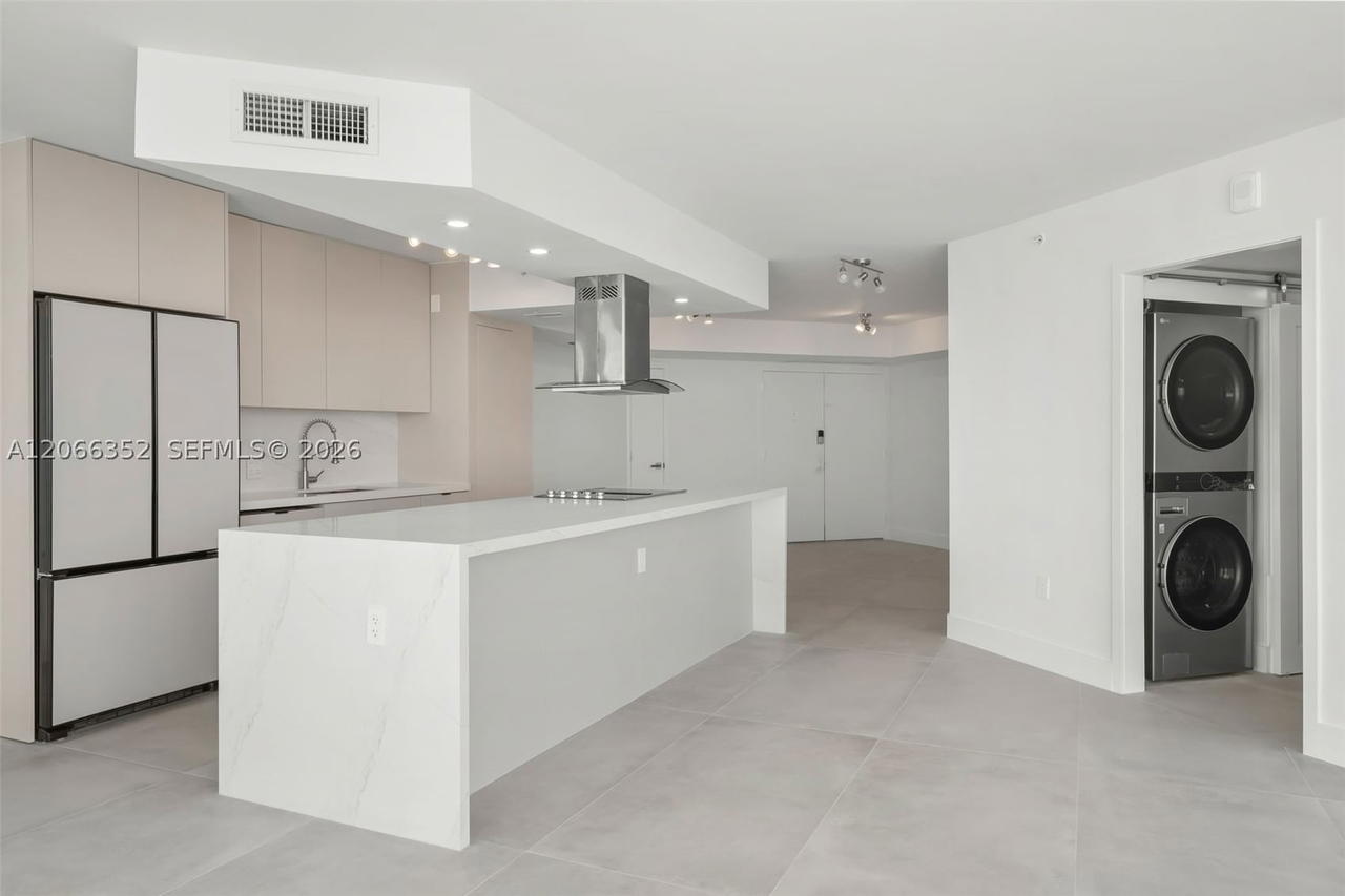 Real estate property located at 6301 Collins Ave #2307, Miami-dade, La Gorce Palace Condo, Miami Beach, FL