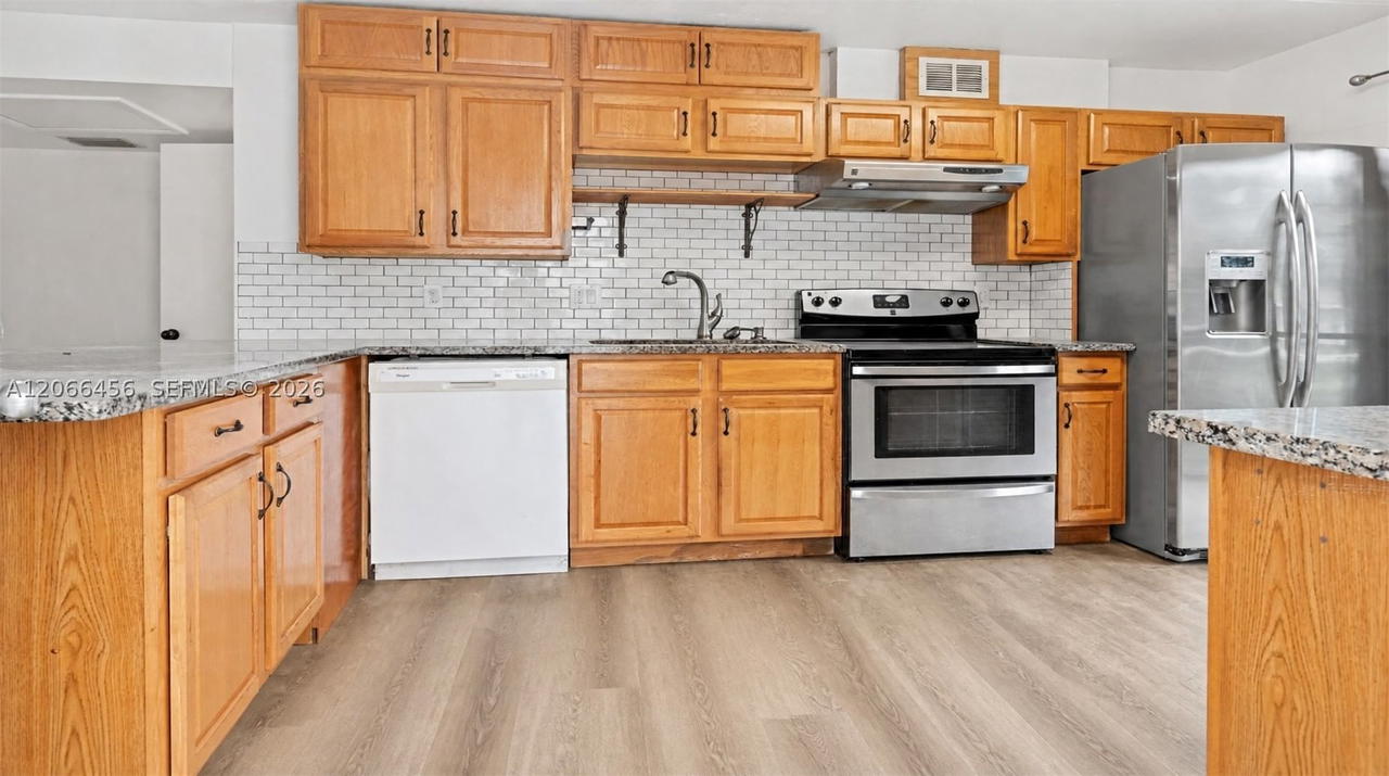 Real estate property located at 8953 4th Ave Rd #8953, Miami-dade, Shores Villas Condo Bldg, Miami Shores, FL