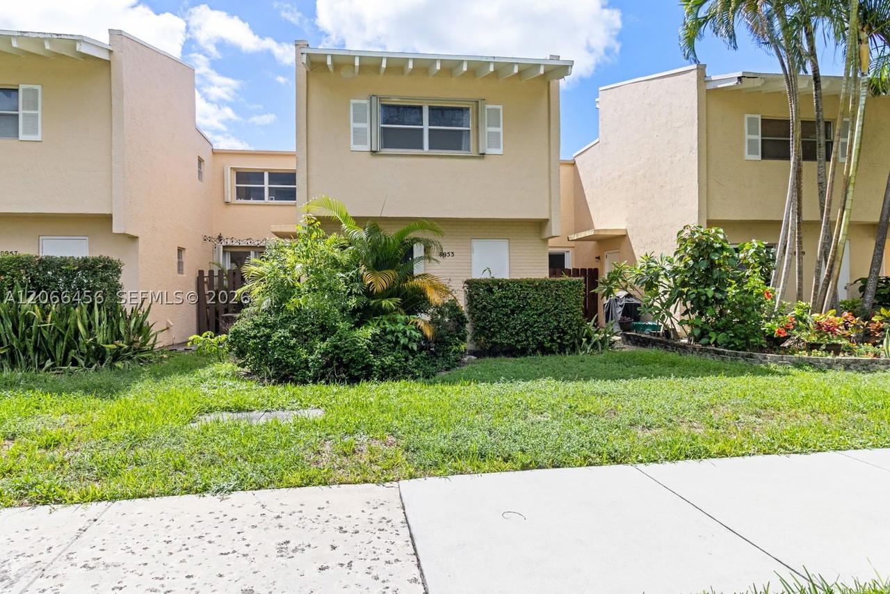Real estate property located at 8953 4th Ave Rd #8953, Miami-dade, Shores Villas Condo Bldg, Miami Shores, FL