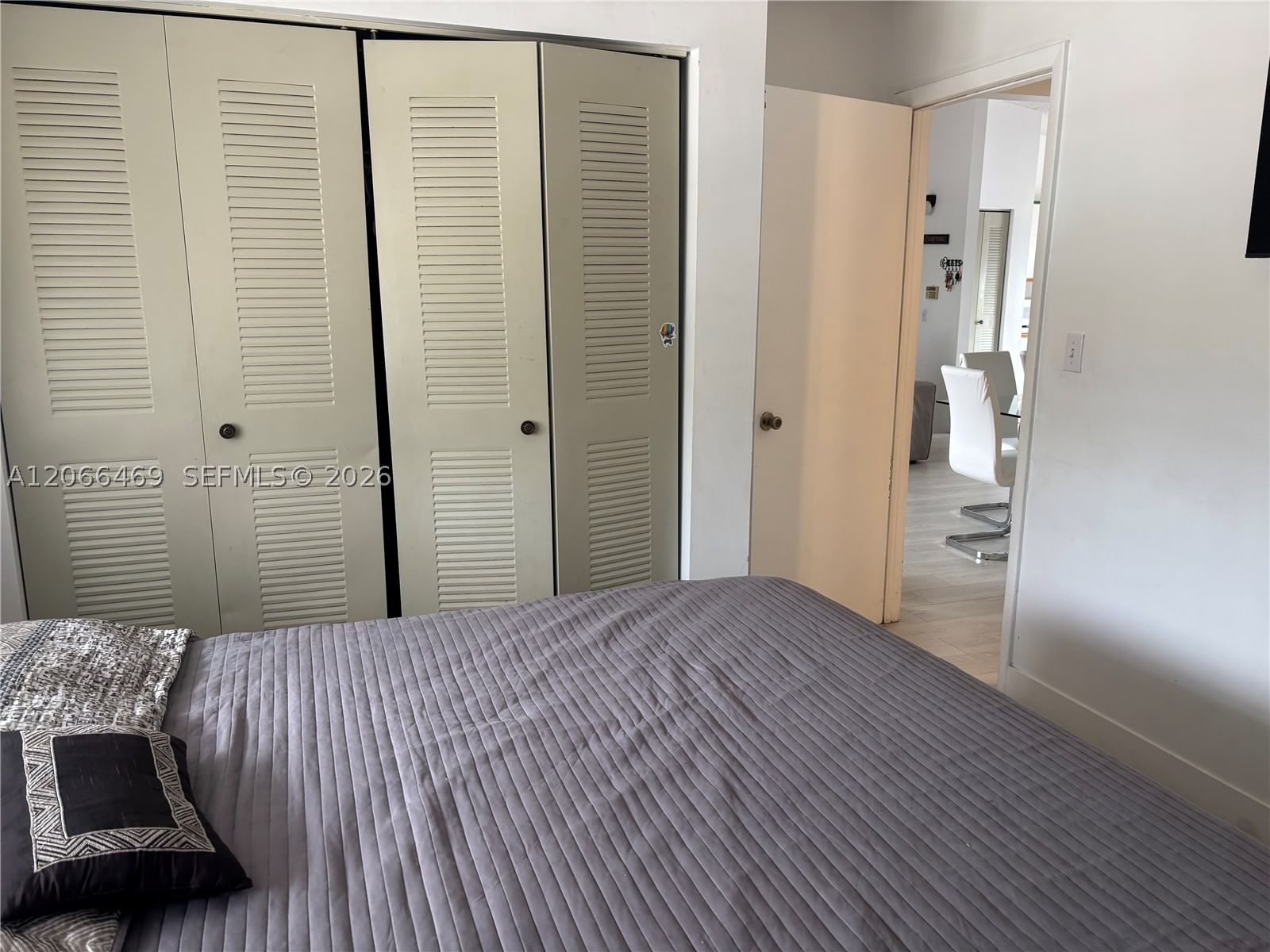 Real estate property located at 6910 173rd Dr #1008, Miami-dade, Lago Del Rey Condo, Hialeah, FL