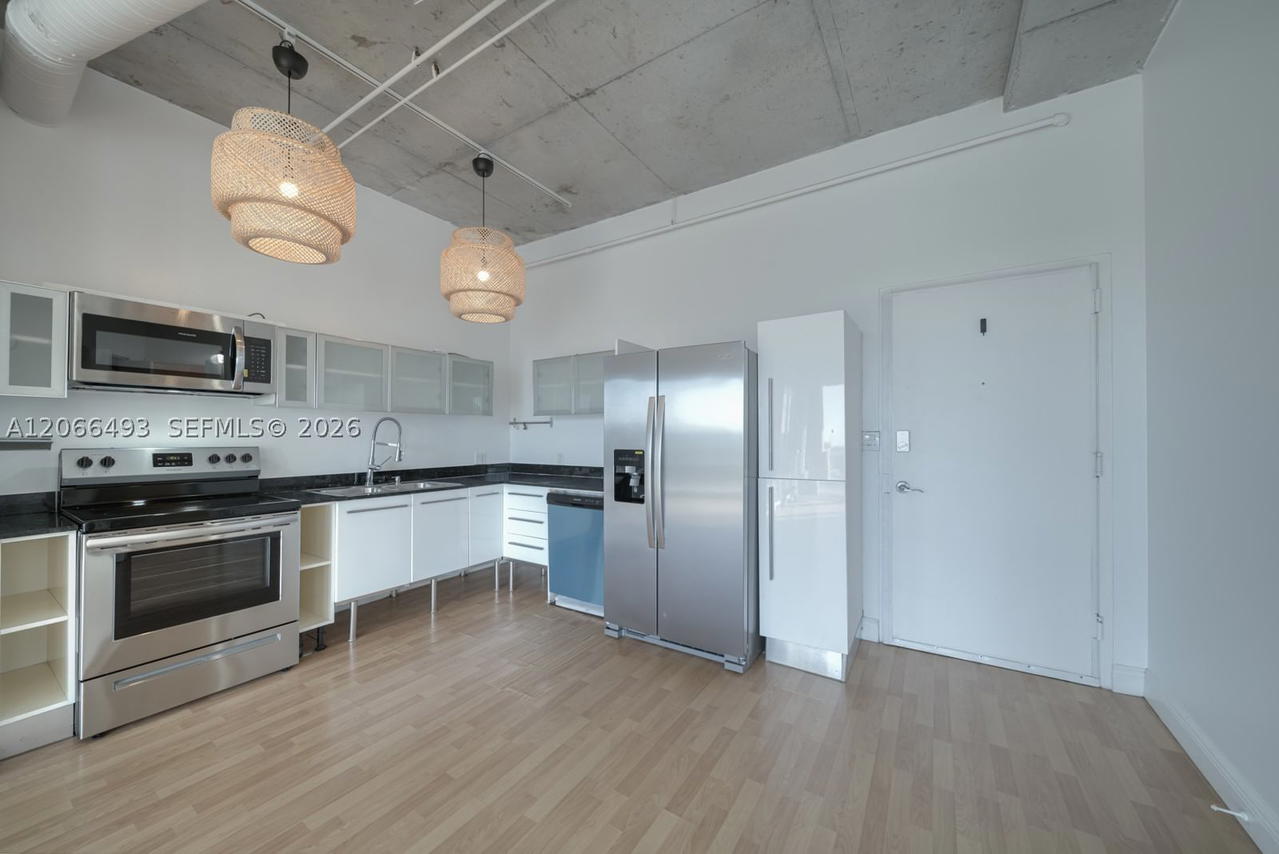 Real estate property located at 10 South River Dr #1406, Miami-dade, Neo Condo, Miami, FL