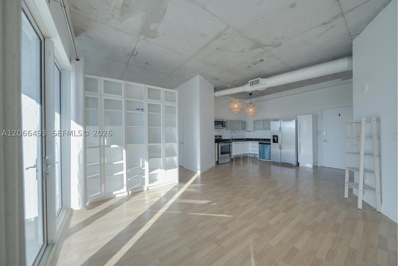 Real estate property located at 10 South River Dr #1406, Miami-dade, Neo Condo, Miami, FL