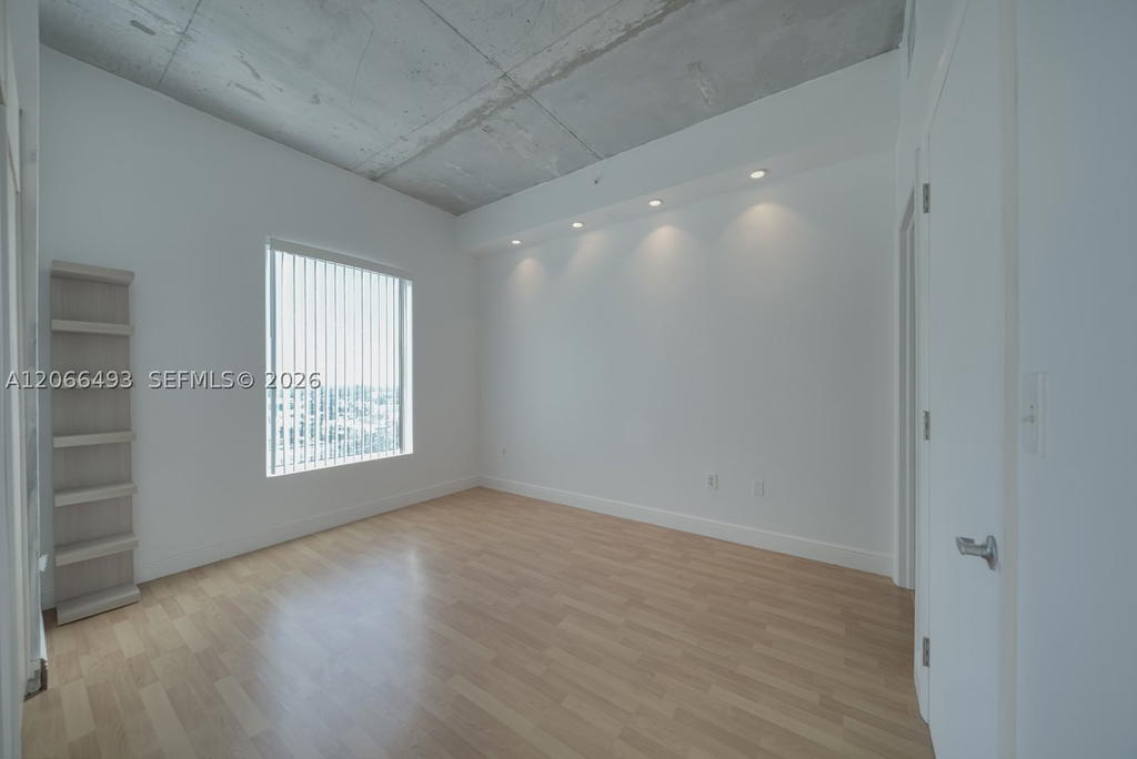 Real estate property located at 10 South River Dr #1406, Miami-dade, Neo Condo, Miami, FL
