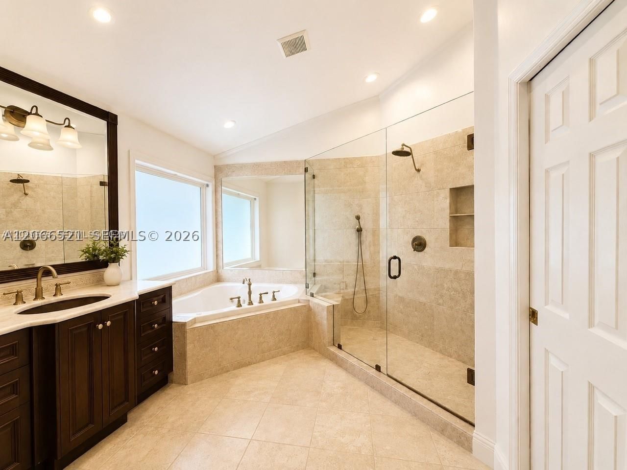 Real estate property located at 2616 Oakbrook Ct, Broward, Sector 7 South, Weston, FL