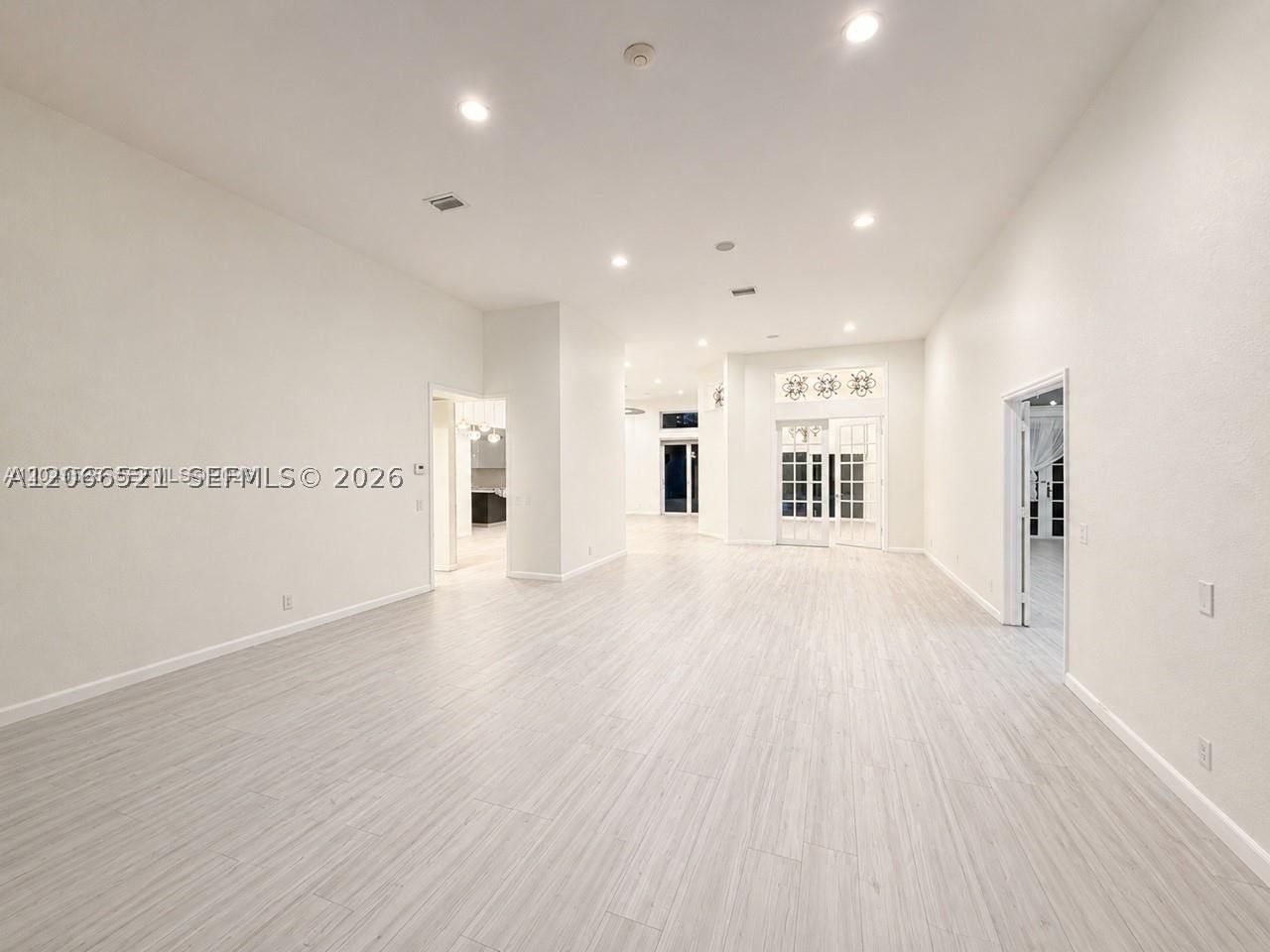 Real estate property located at 2616 Oakbrook Ct, Broward, Sector 7 South, Weston, FL