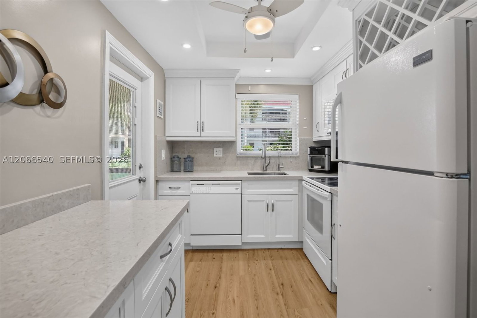 Real estate property located at 580 Egret Dr #108, Broward, Casa Paradiso Co-op, Hallandale Beach, FL