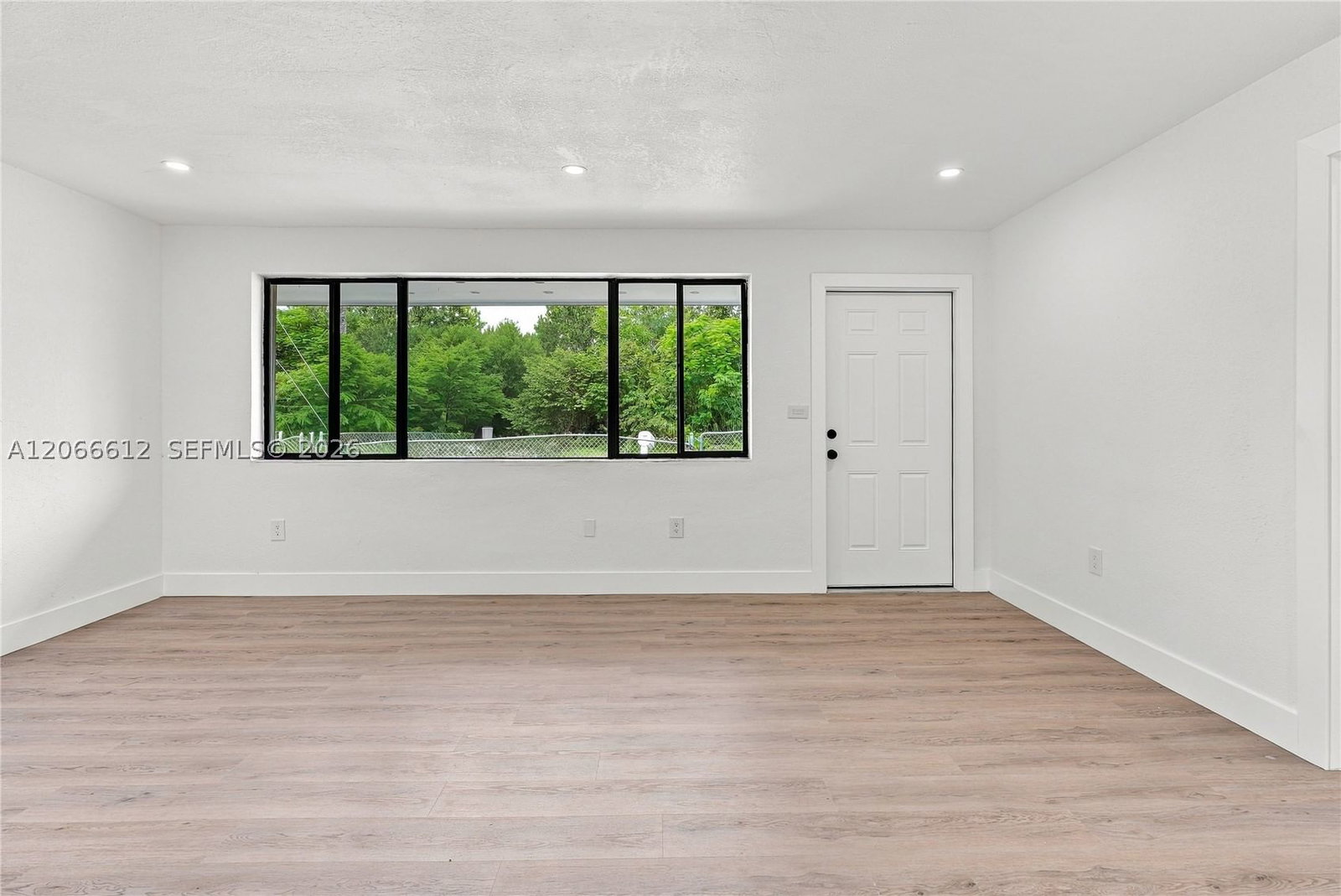 Real estate property located at 21421 110th Ave, Miami-dade, Zeniths First Sub, Cutler Bay, FL