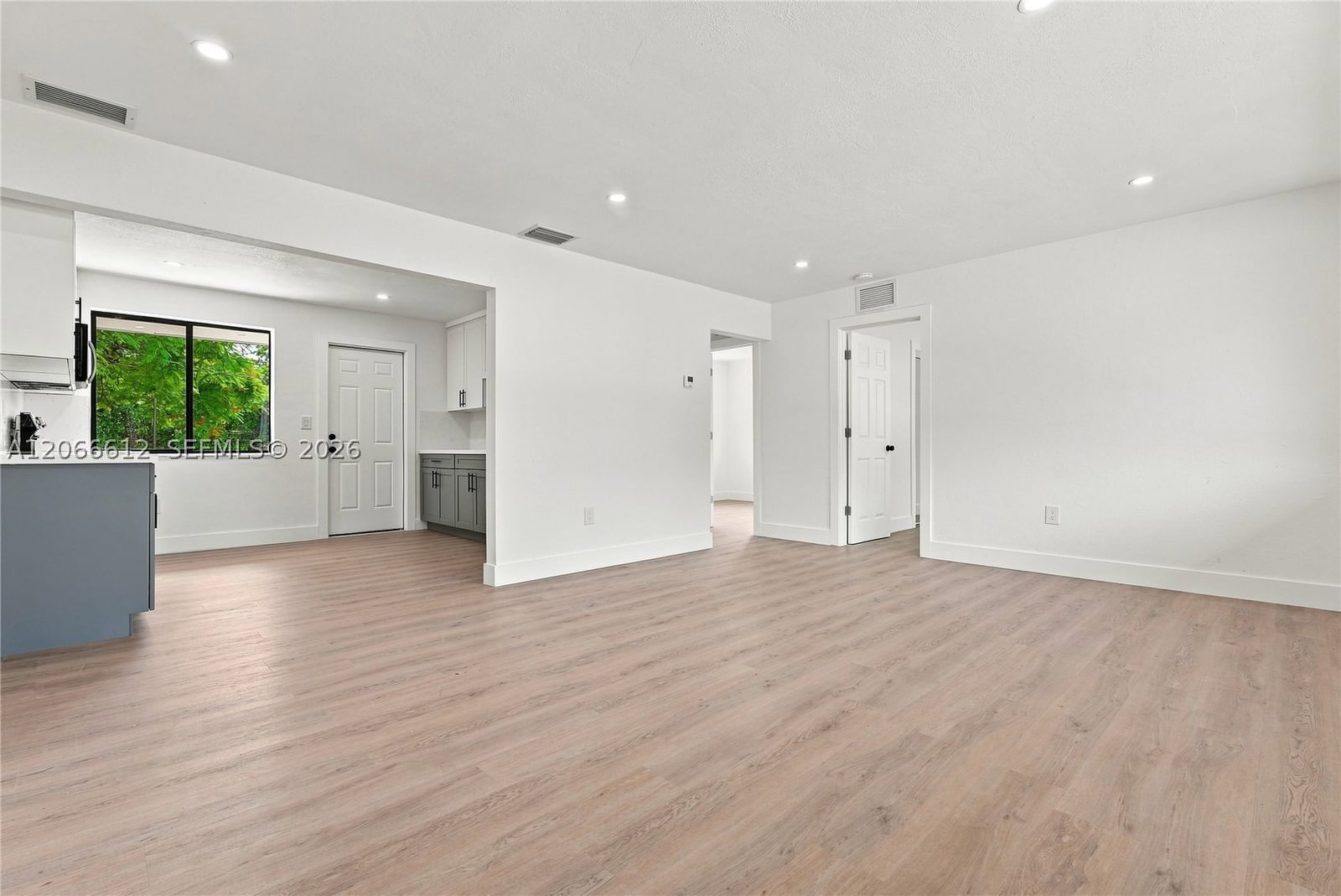 Real estate property located at 21421 110th Ave, Miami-dade, Zeniths First Sub, Cutler Bay, FL
