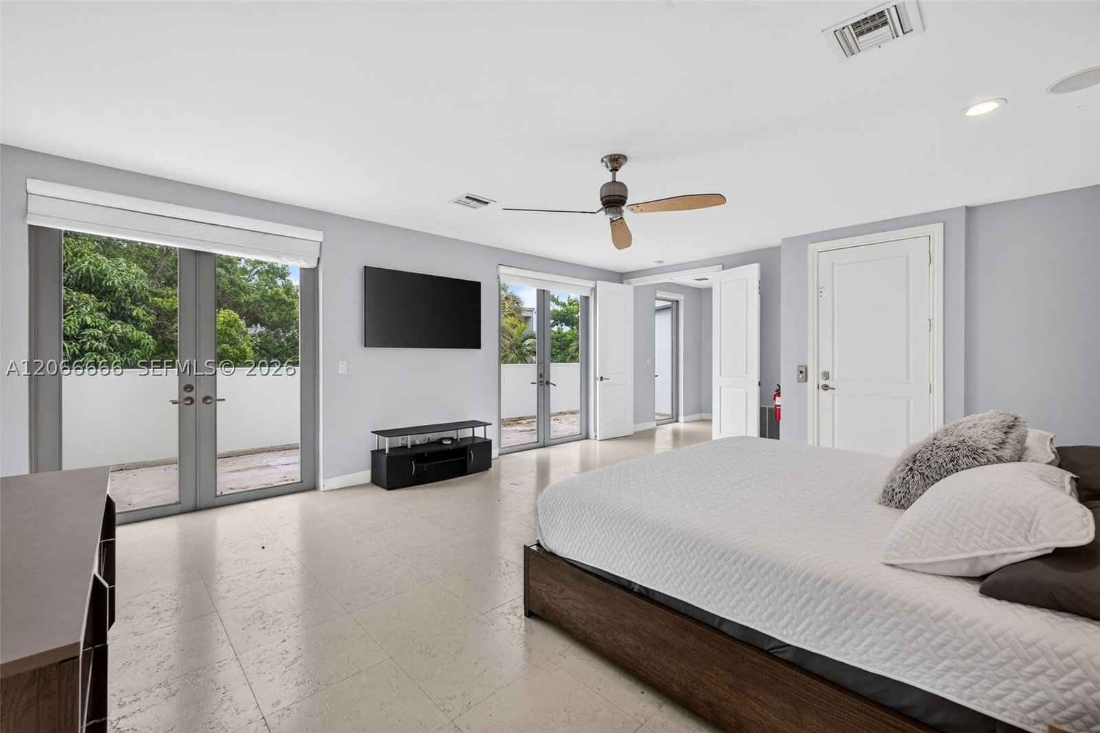Real estate property located at 125 16th Ter, Broward, Victoria Park Corr Amen P, Fort Lauderdale, FL