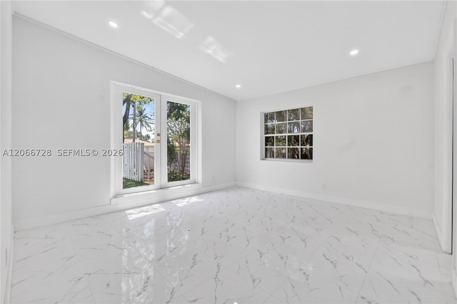 Real estate property located at 9480 Fern Ln, Broward, Meadows Of Miramar Phase, Miramar, FL