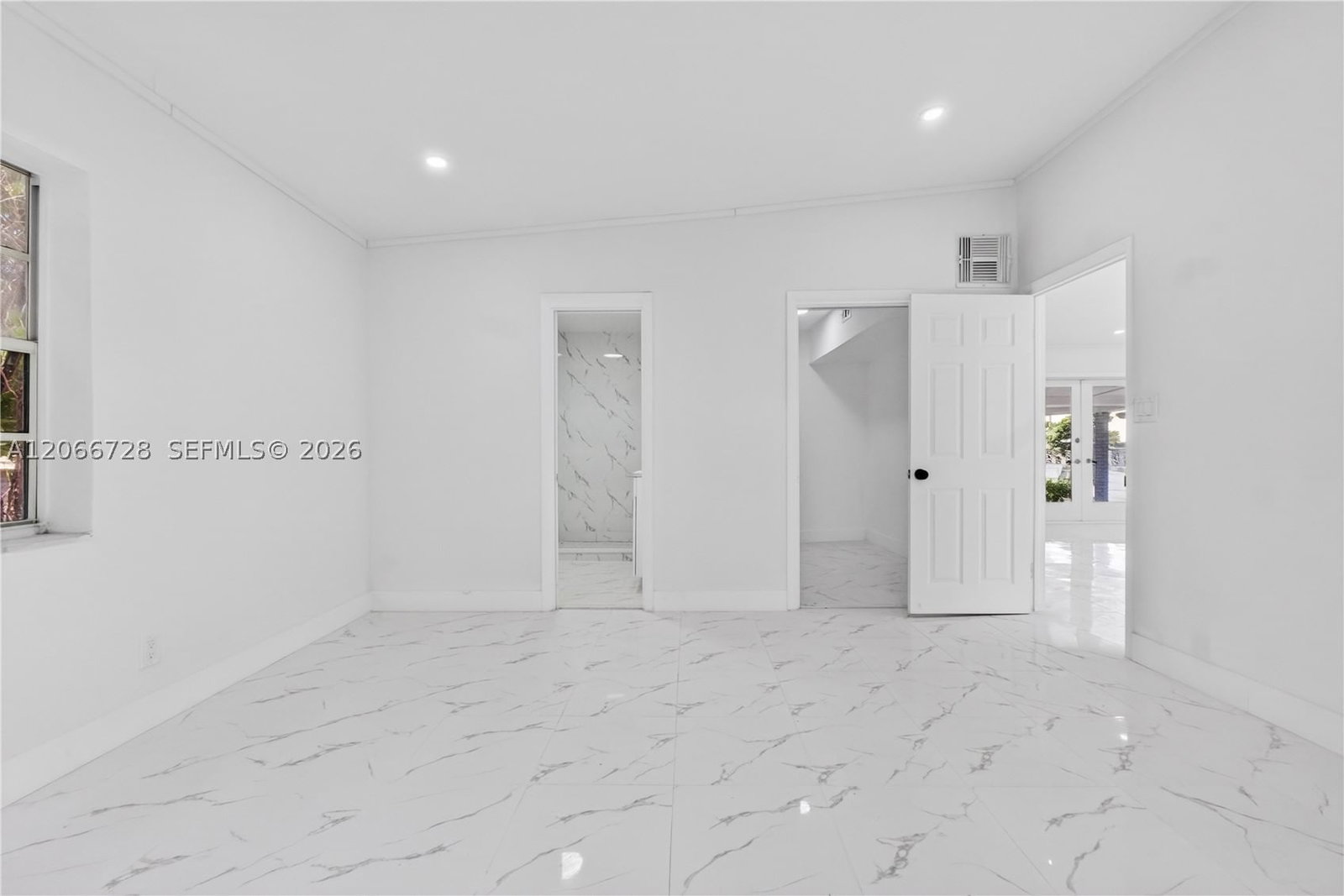 Real estate property located at 9480 Fern Ln, Broward, Meadows Of Miramar Phase, Miramar, FL