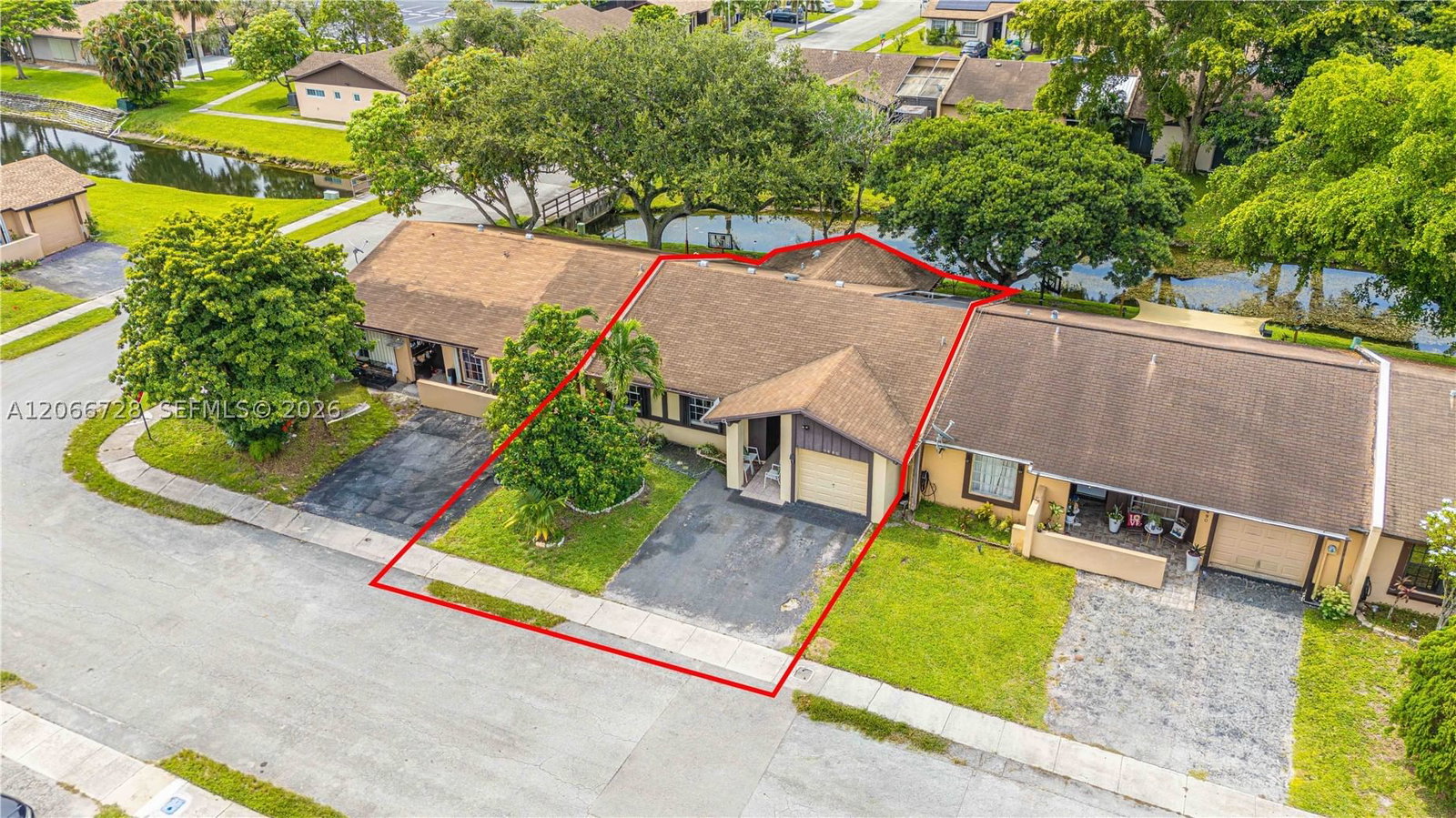Real estate property located at 9480 Fern Ln, Broward, Meadows Of Miramar Phase, Miramar, FL