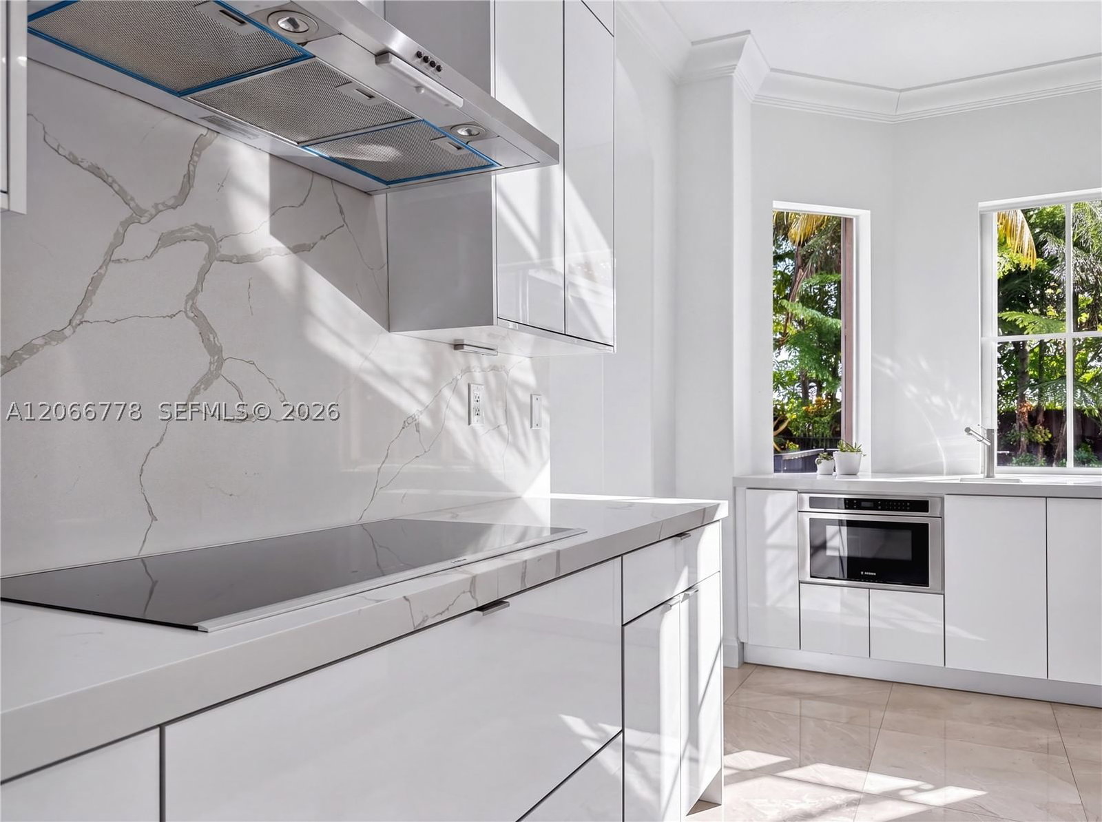 Real estate property located at 11365 68th St, Miami-dade, Doral Isles Mediterranea, Doral, FL