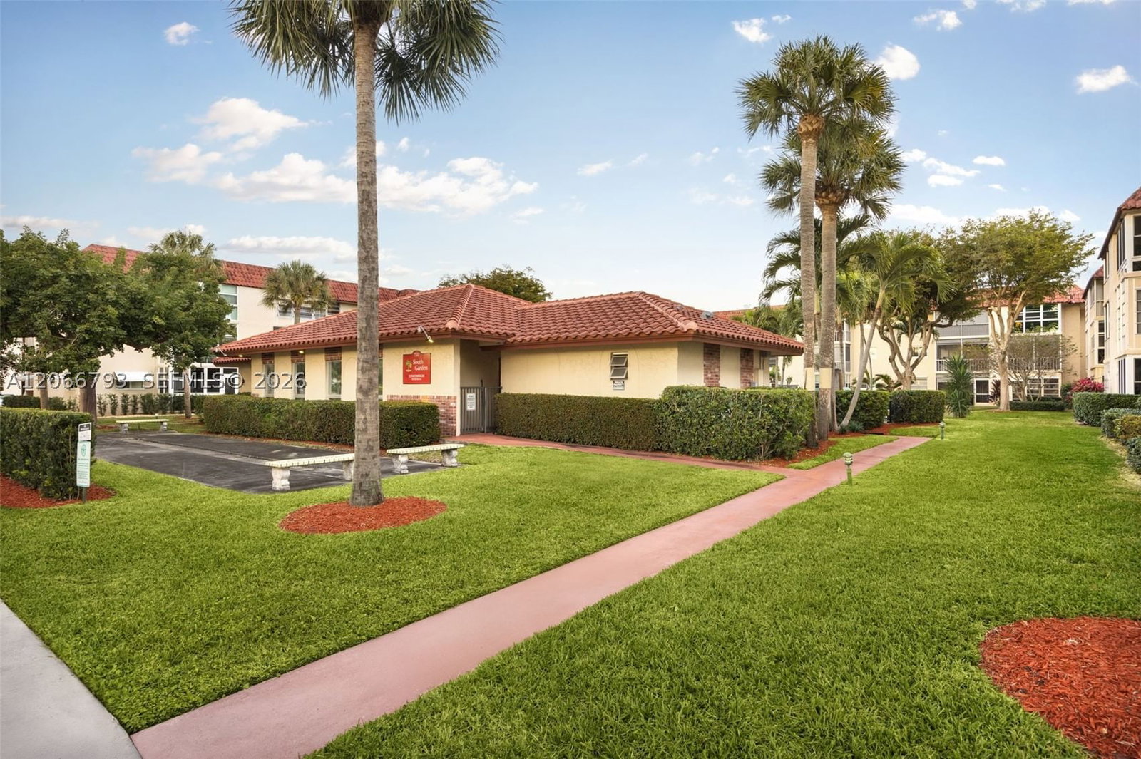 Real estate property located at 750 6th Ave #322, Broward, South Garden Condo Of Dee, Deerfield Beach, FL