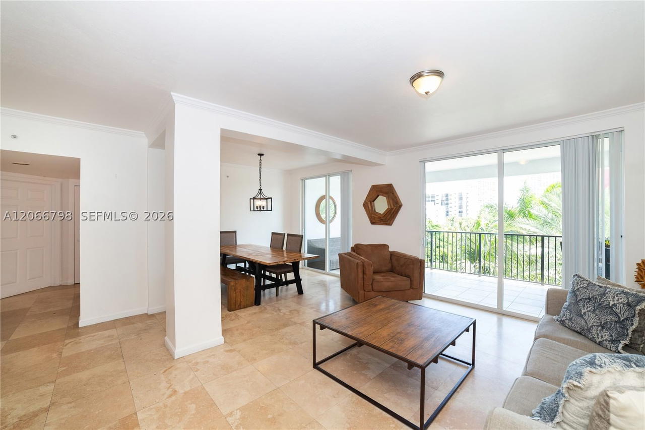 Real estate property located at 17100 Bay Rd #1501, Miami-dade, Porto Bellagio Condo, Sunny Isles Beach, FL