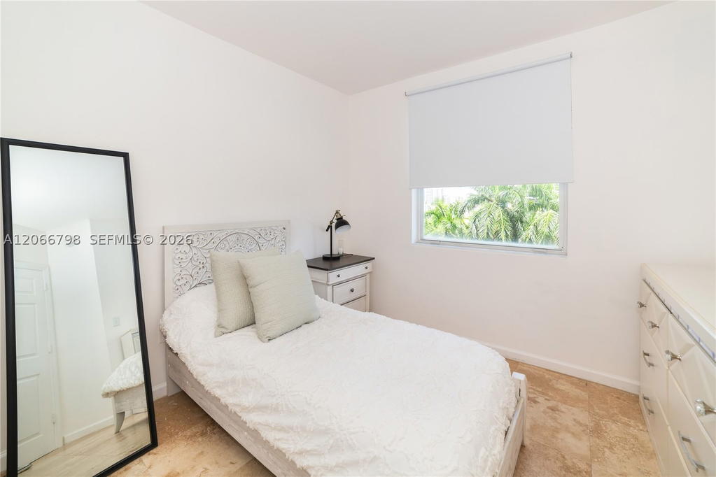Real estate property located at 17100 Bay Rd #1501, Miami-dade, Porto Bellagio Condo, Sunny Isles Beach, FL