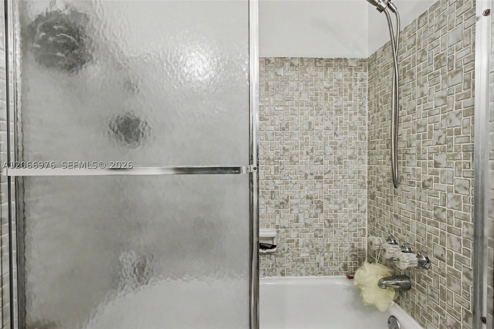 Real estate property located at 139 Essex Rd #4-28, Broward, Villas At Carriage Hills, Hollywood, FL