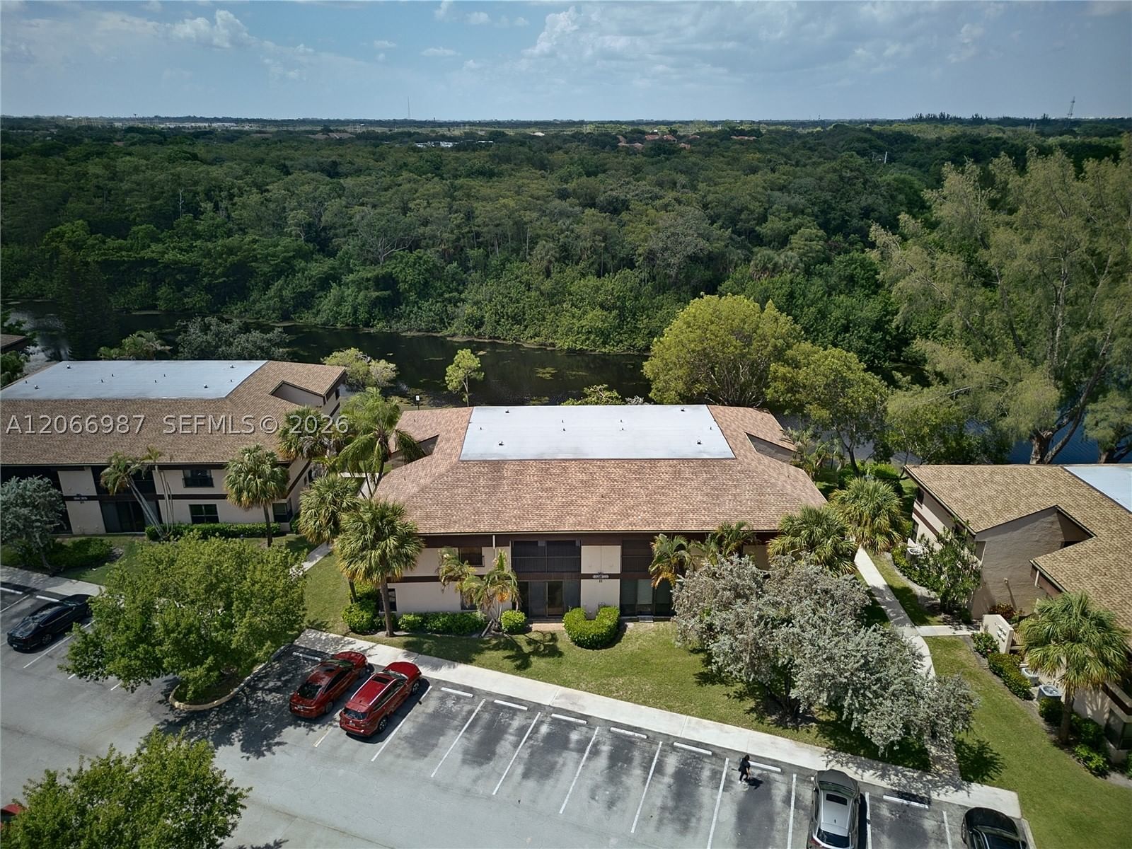 Real estate property located at 2683 Carambola Cir N #1767, Broward, Applewood Village I-d Con, Coconut Creek, FL