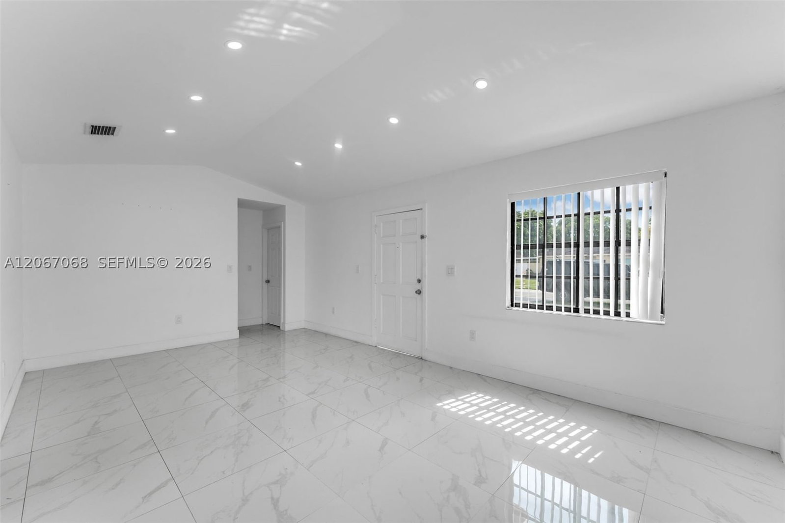 Real estate property located at 8246 147th Ct, Miami-dade, Caribe Homes, Miami, FL