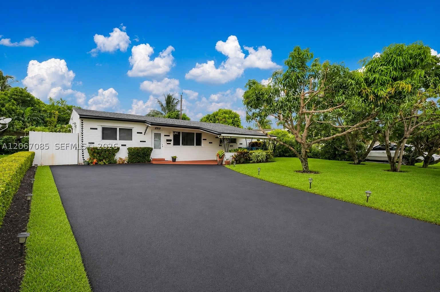 Real estate property located at 7561 Meridian St, Broward, Miramar Sec 6, Miramar, FL