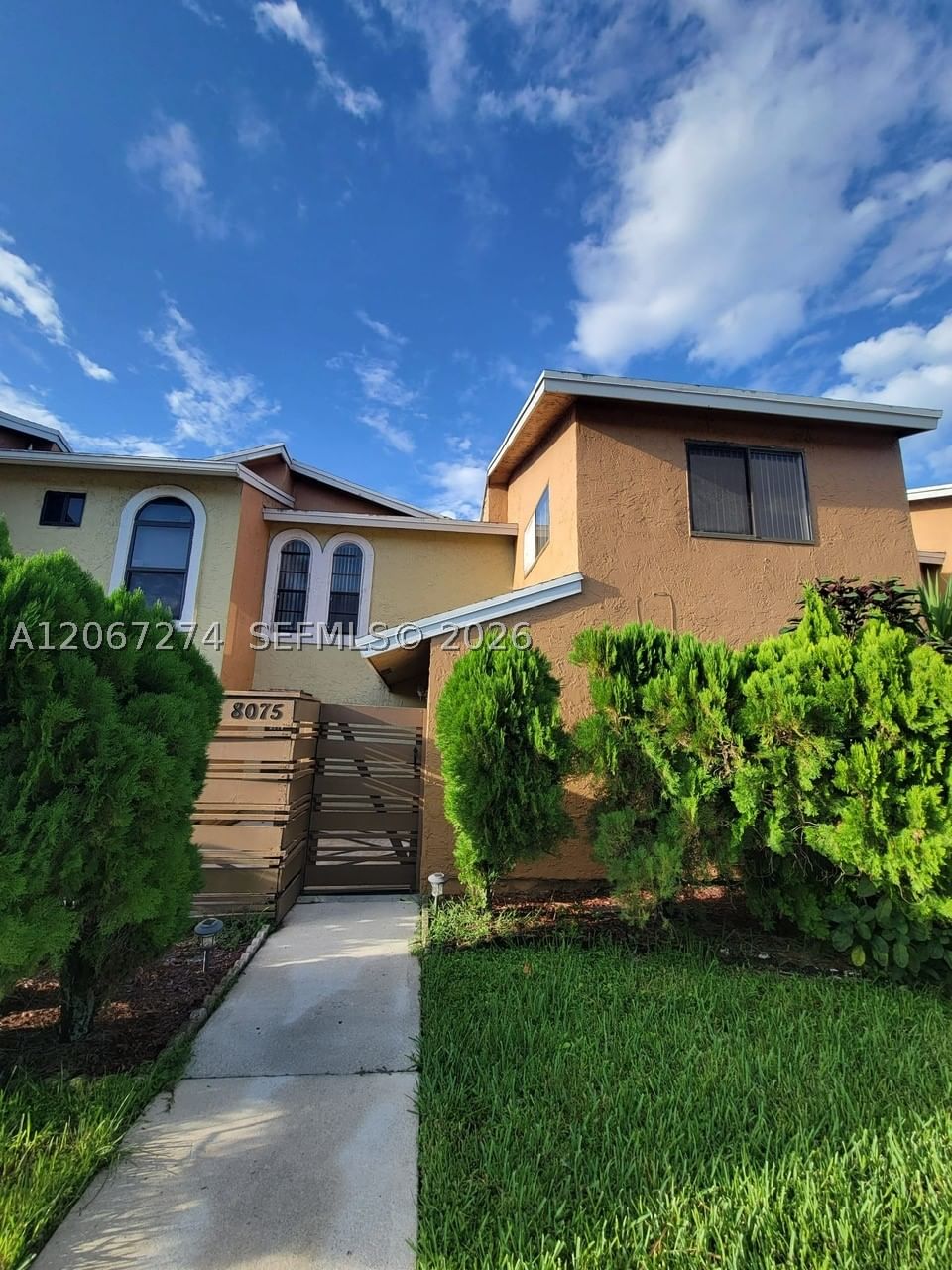 Real estate property located at 8075 71st Ct, Broward, Woodmont, Tamarac, FL