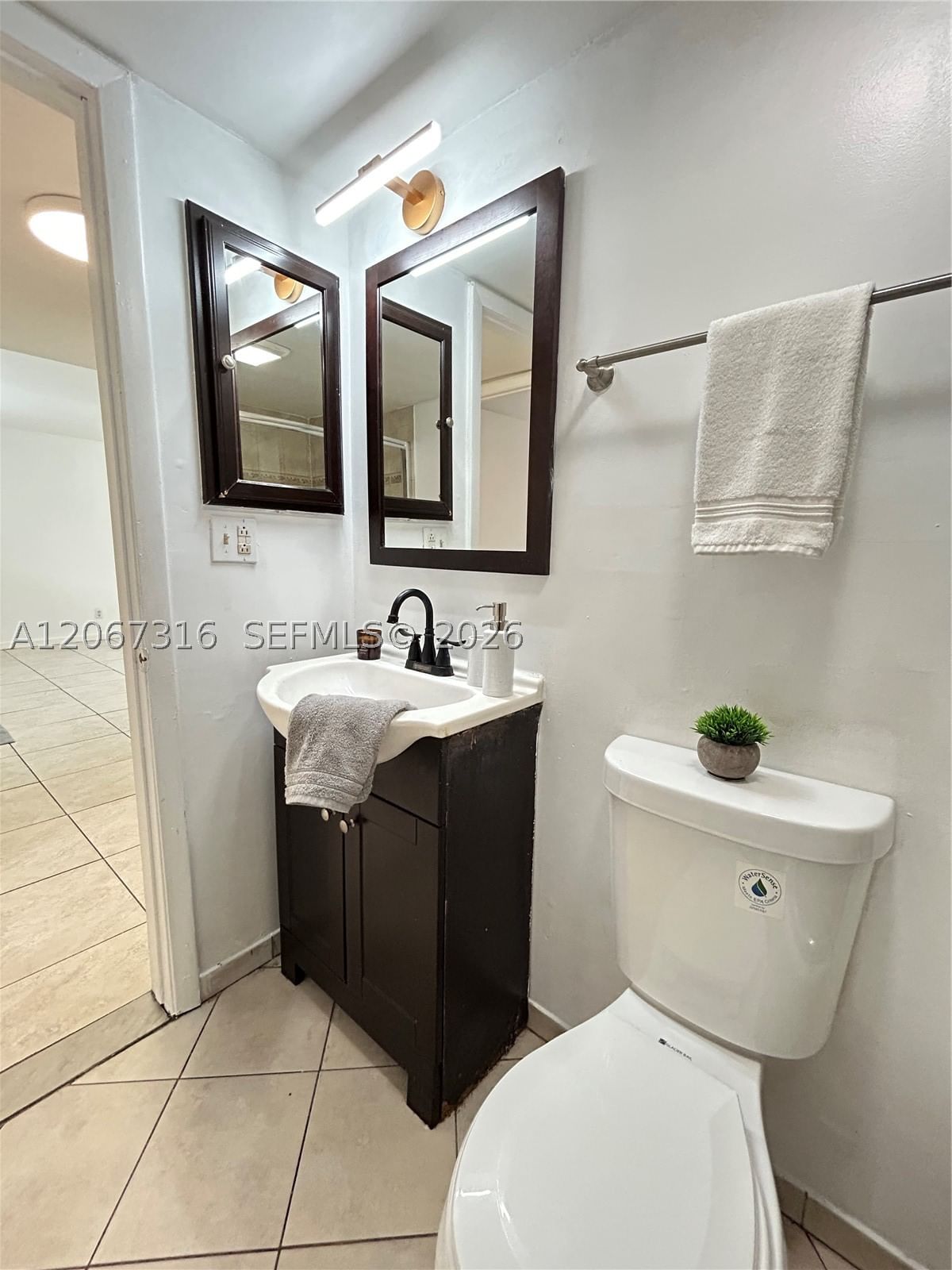 Real estate property located at 3409 44th St #106, Broward, Summer Lake, Oakland Park, FL