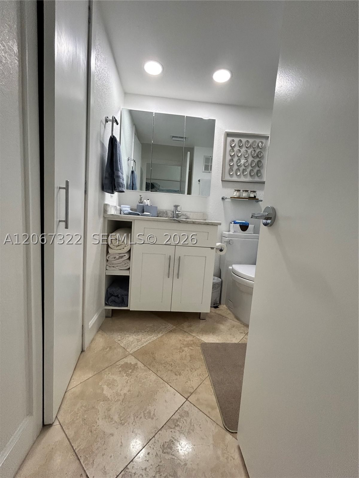 Real estate property located at 1535 15th St #301, Broward, Harbor View Apts Condo, Fort Lauderdale, FL