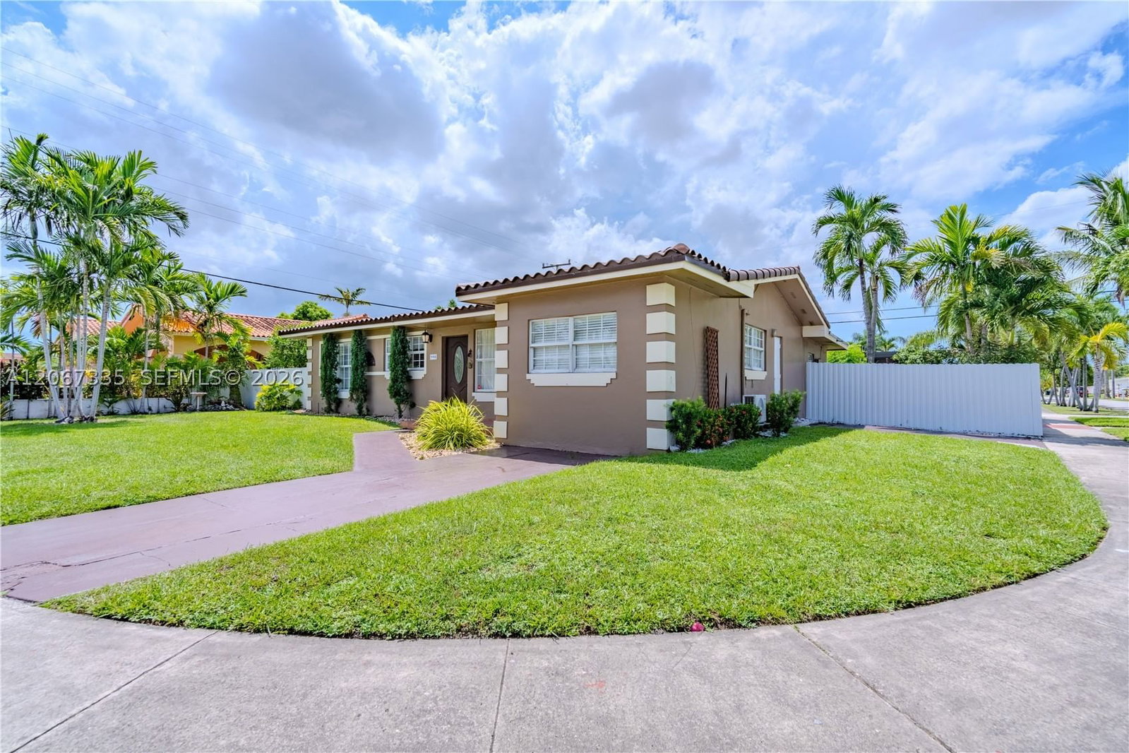 Real estate property located at 990 56th St, Miami-dade, Palm Springs 5th Addn Sec, Hialeah, FL