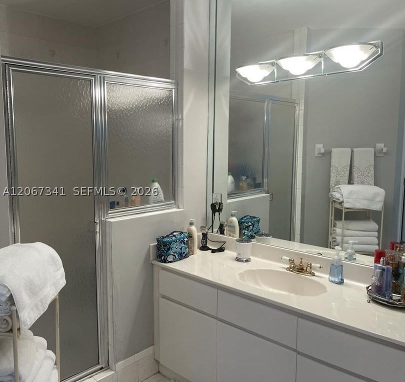 Real estate property located at 892 131st Ave, Miami-dade, Shoma Homes At Tamiami Iv, Miami, FL