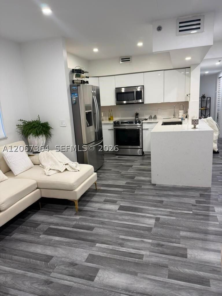 Real estate property located at 9340 Fontainebleau Blvd W507, Miami-dade, Keystone Courts Condo, Miami, FL