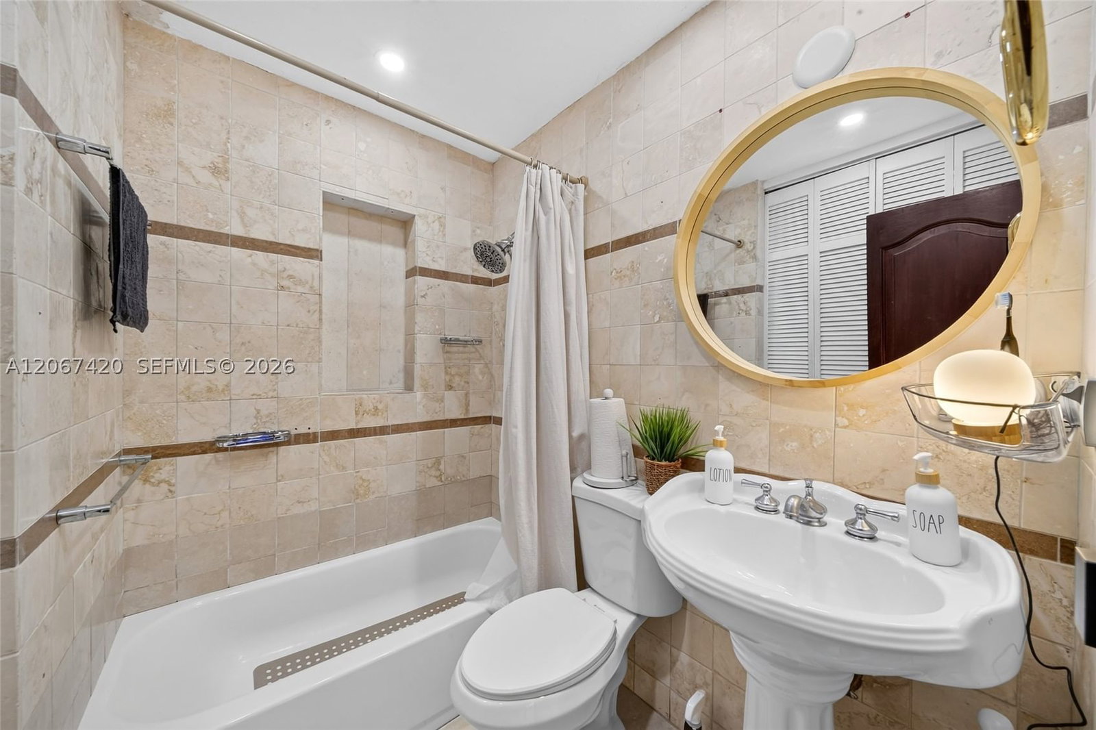 Real estate property located at 15130 River Dr, Miami-dade, Bisc Gardens Sec F Pt 1, Miami, FL