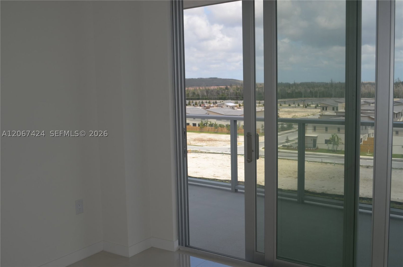 Real estate property located at 7825 107th Ave #601, Miami-dade, Midtown At Doral, Doral, FL