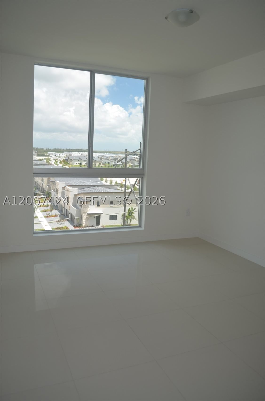 Real estate property located at 7825 107th Ave #601, Miami-dade, Midtown At Doral, Doral, FL