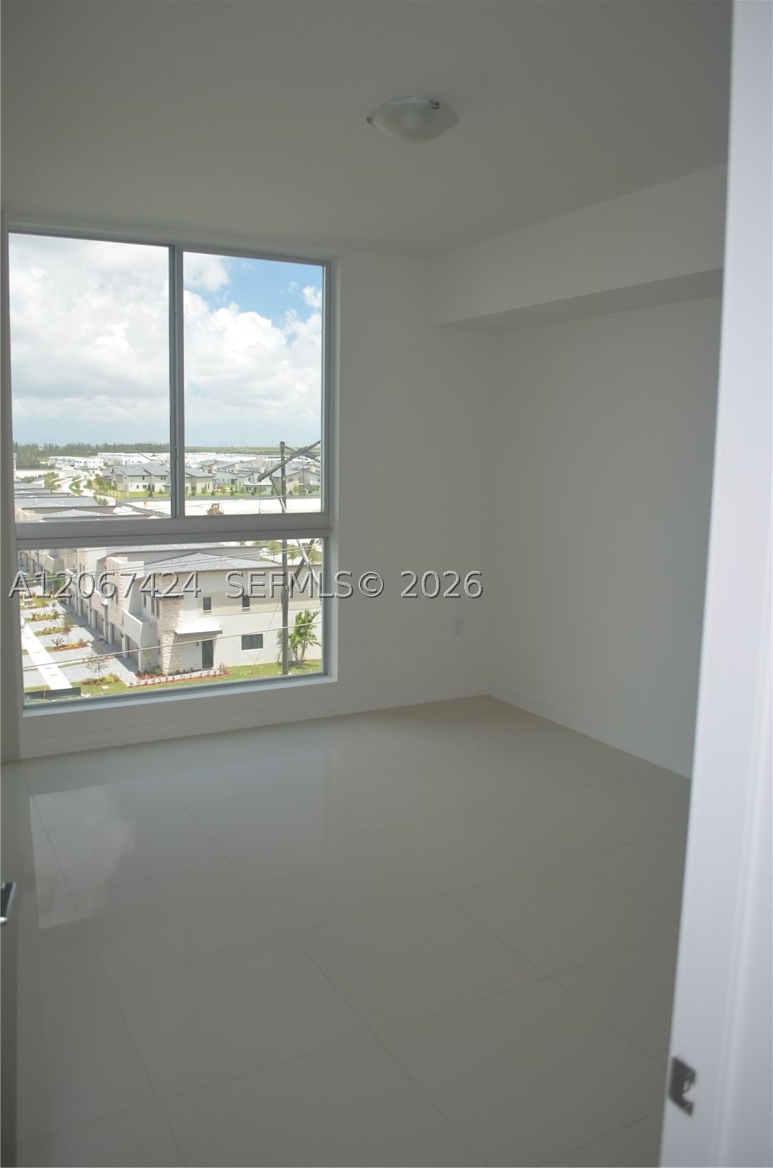 Real estate property located at 7825 107th Ave #601, Miami-dade, Midtown At Doral, Doral, FL