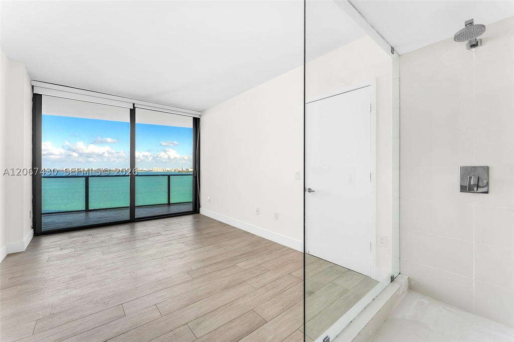 Real estate property located at 460 28th St #1803, Miami-dade, Icon Bay Condo, Miami, FL