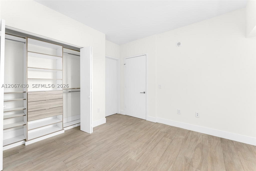 Real estate property located at 460 28th St #1803, Miami-dade, Icon Bay Condo, Miami, FL