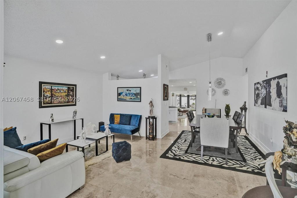Real estate property located at 14335 112th Ter, Miami-dade, Islas Canarias Homes, Miami, FL