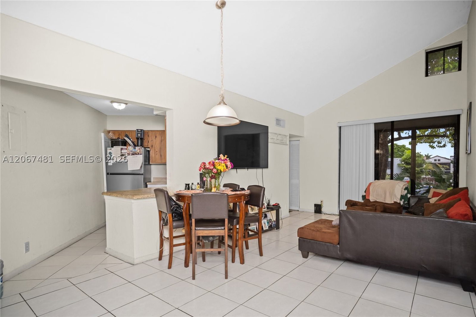 Real estate property located at 213 Lake Pointe Dr #203, Broward, Lake Pointe Condominium N, Oakland Park, FL