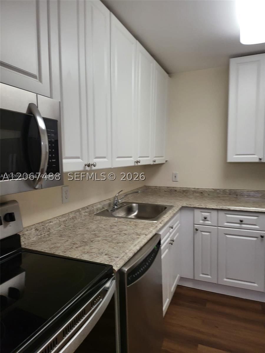 Real estate property located at 21121 85th Ave #311, Miami-dade, Cove Condo Phase I, Cutler Bay, FL