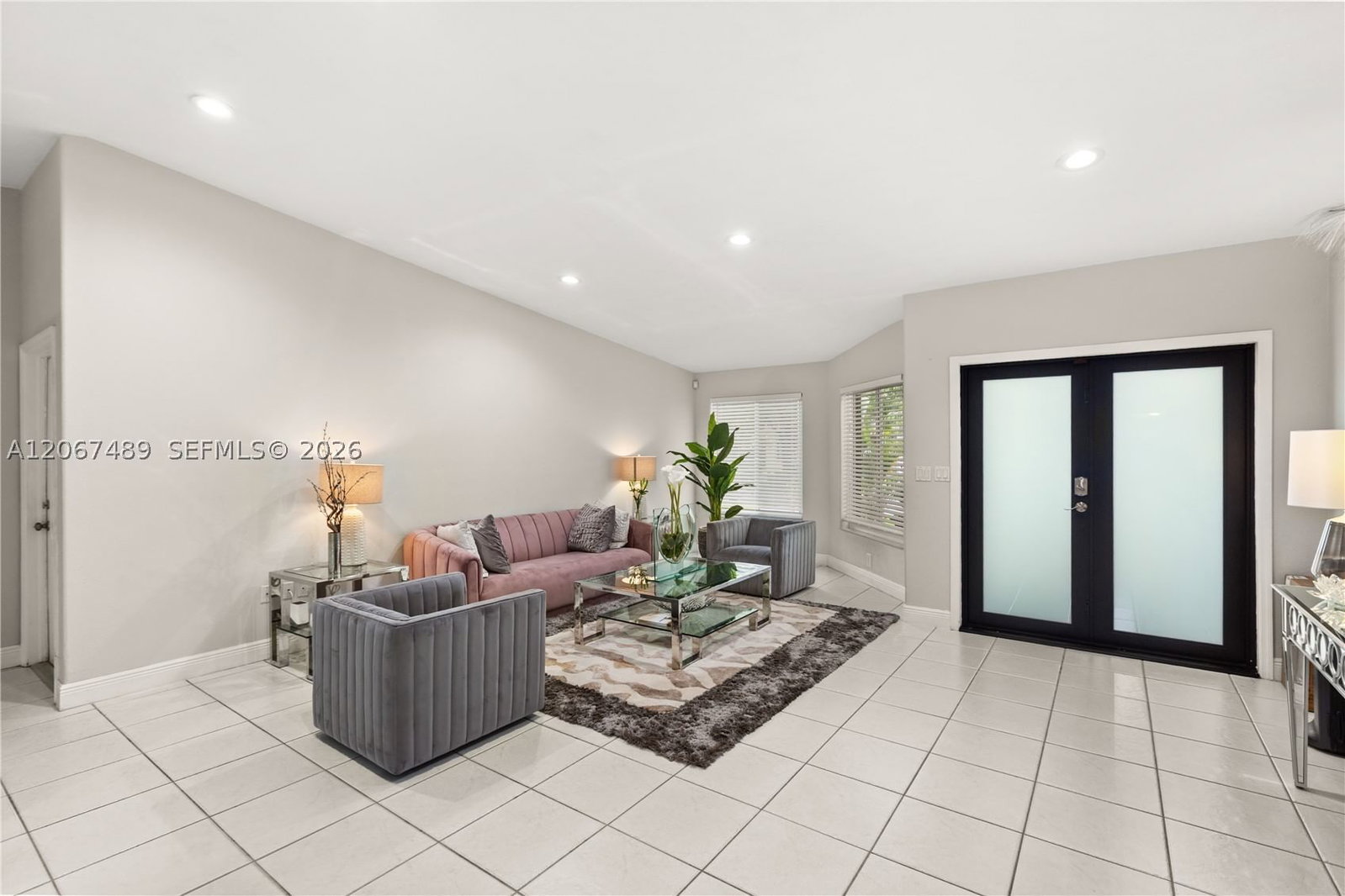 Real estate property located at 9840 28th Ter, Miami-dade, Vanderbilt Park Amd Pl, Doral, FL