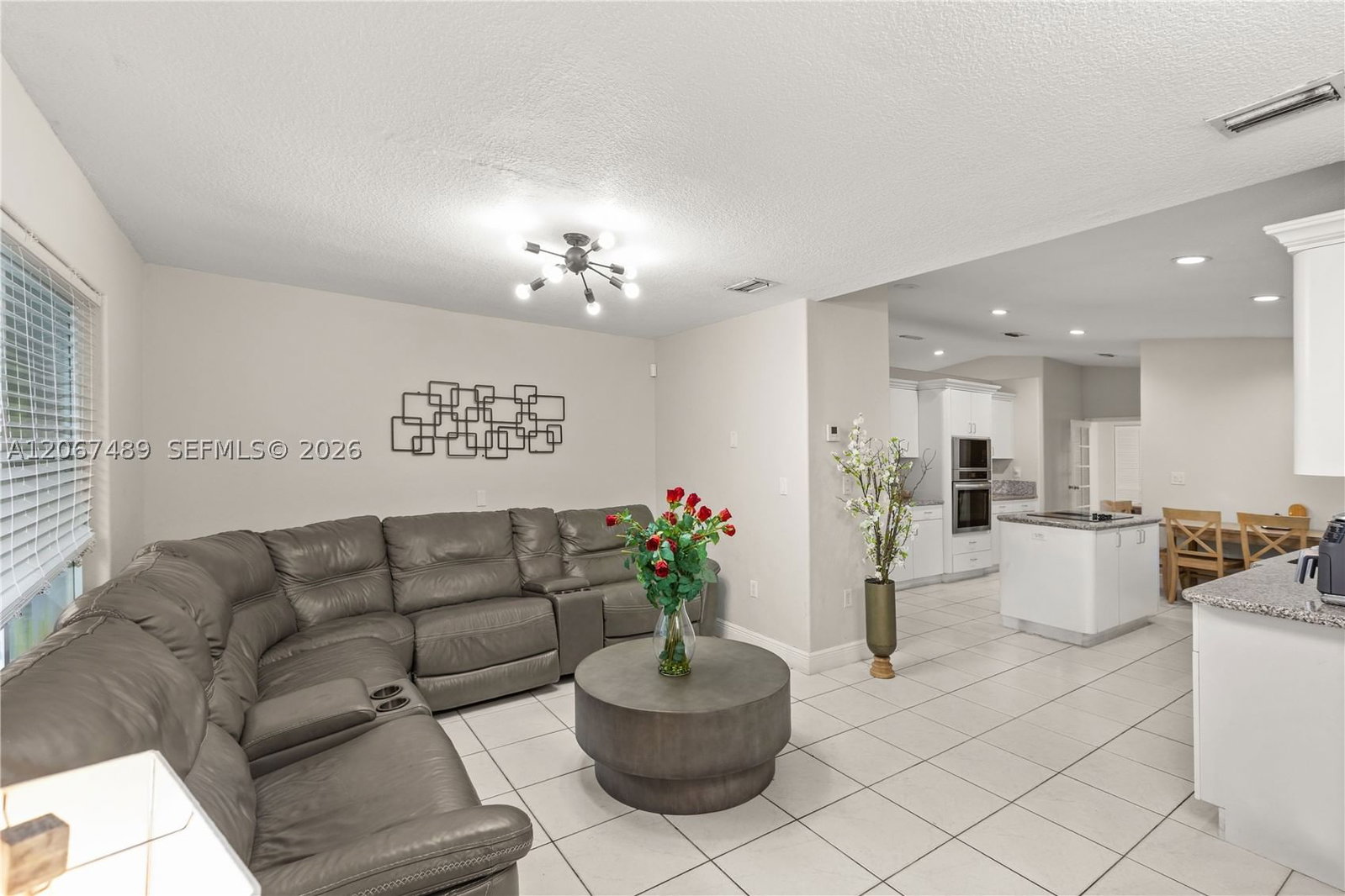 Real estate property located at 9840 28th Ter, Miami-dade, Vanderbilt Park Amd Pl, Doral, FL