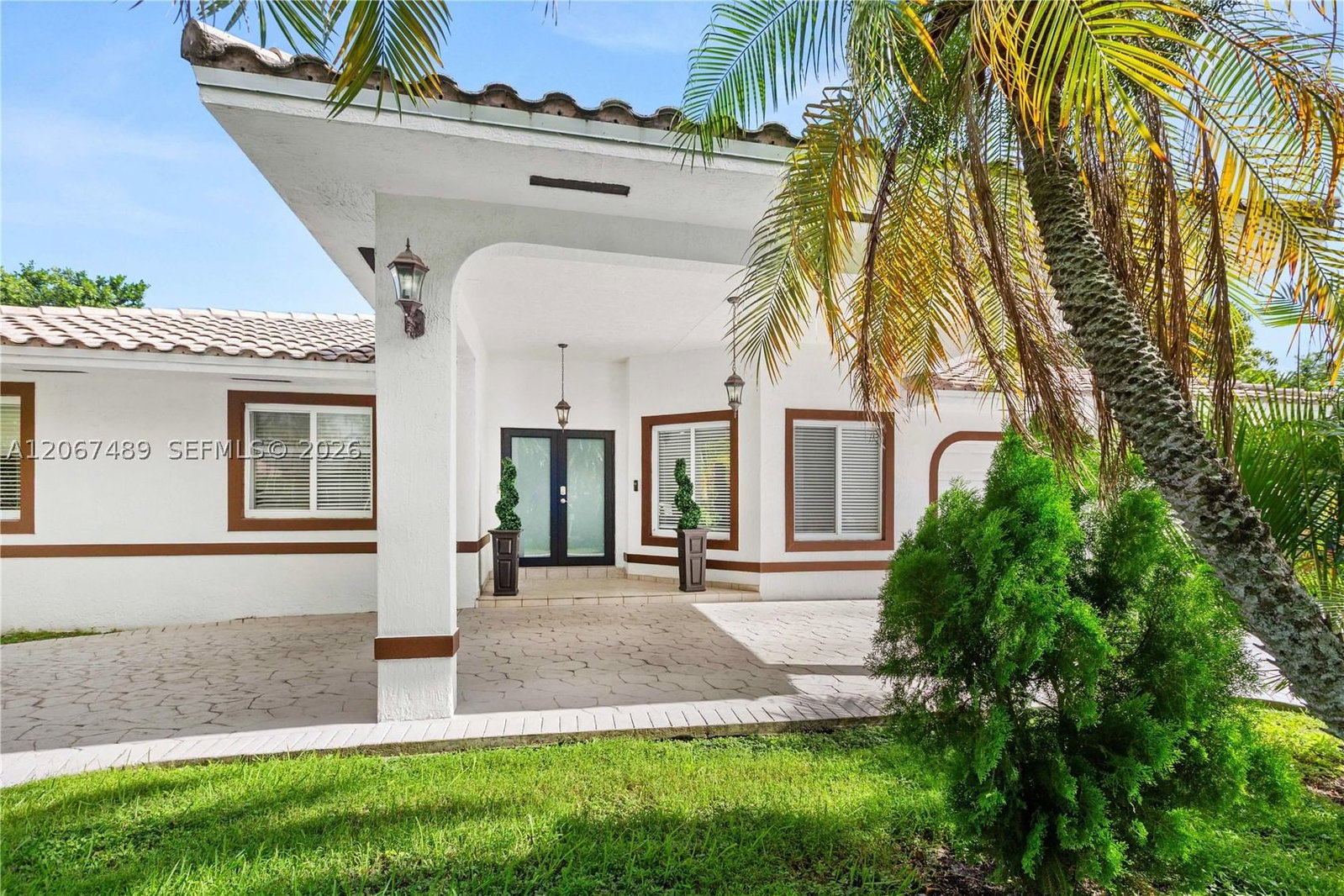 Real estate property located at 9840 28th Ter, Miami-dade, Vanderbilt Park Amd Pl, Doral, FL