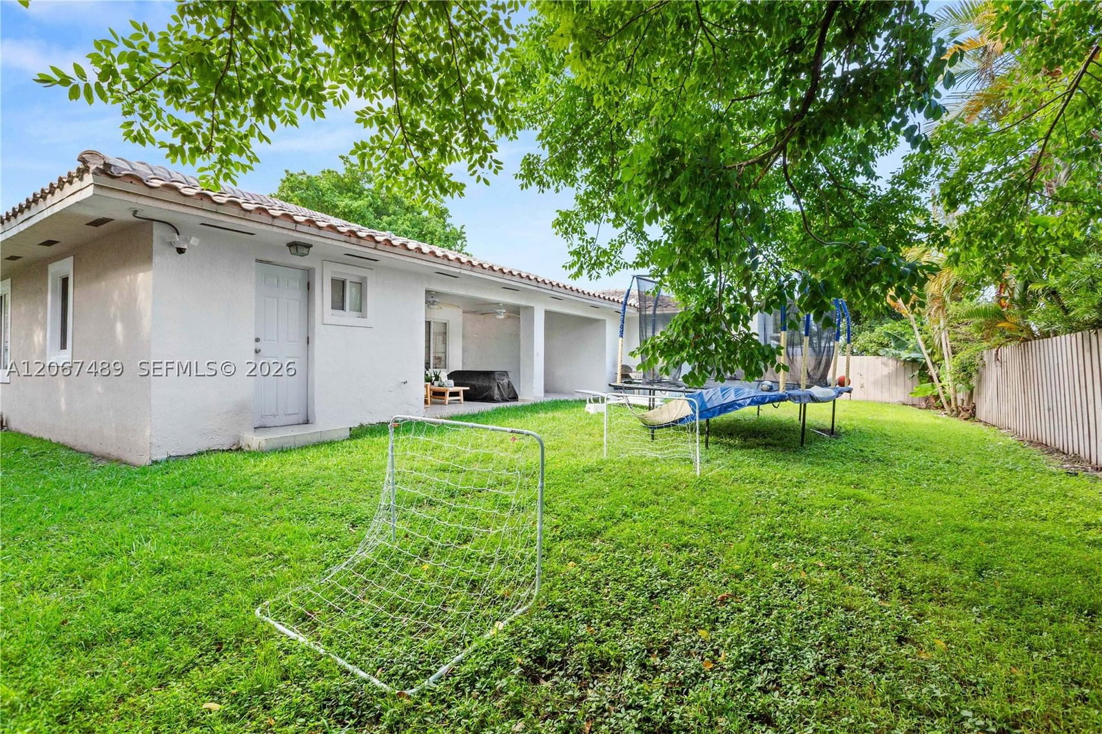 Real estate property located at 9840 28th Ter, Miami-dade, Vanderbilt Park Amd Pl, Doral, FL