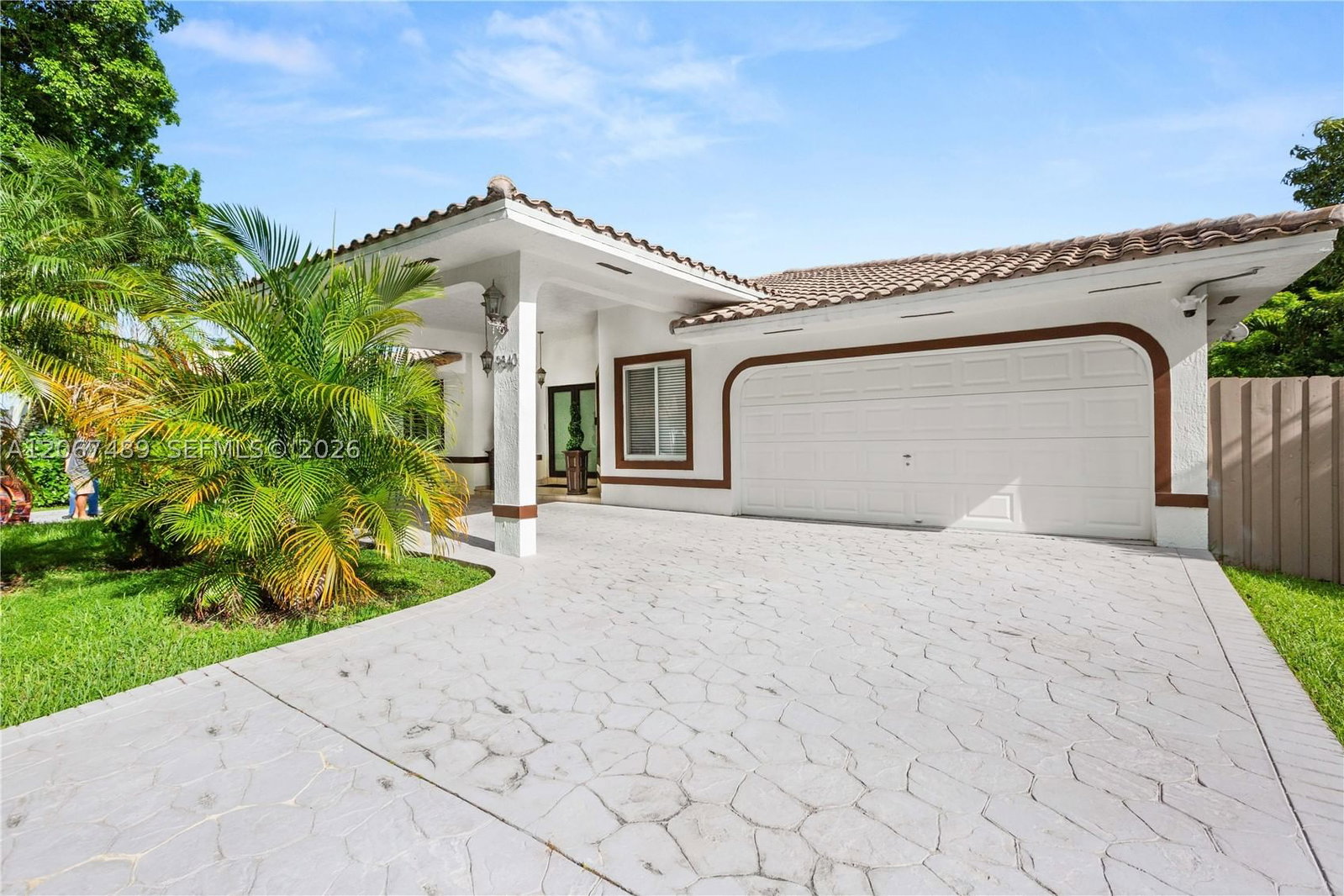 Real estate property located at 9840 28th Ter, Miami-dade, Vanderbilt Park Amd Pl, Doral, FL