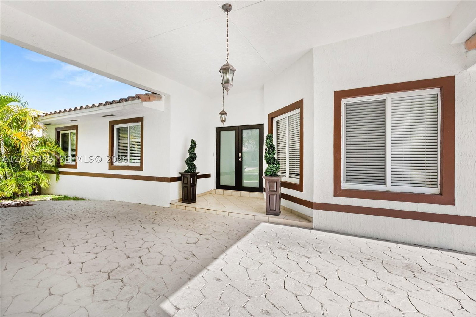 Real estate property located at 9840 28th Ter, Miami-dade, Vanderbilt Park Amd Pl, Doral, FL