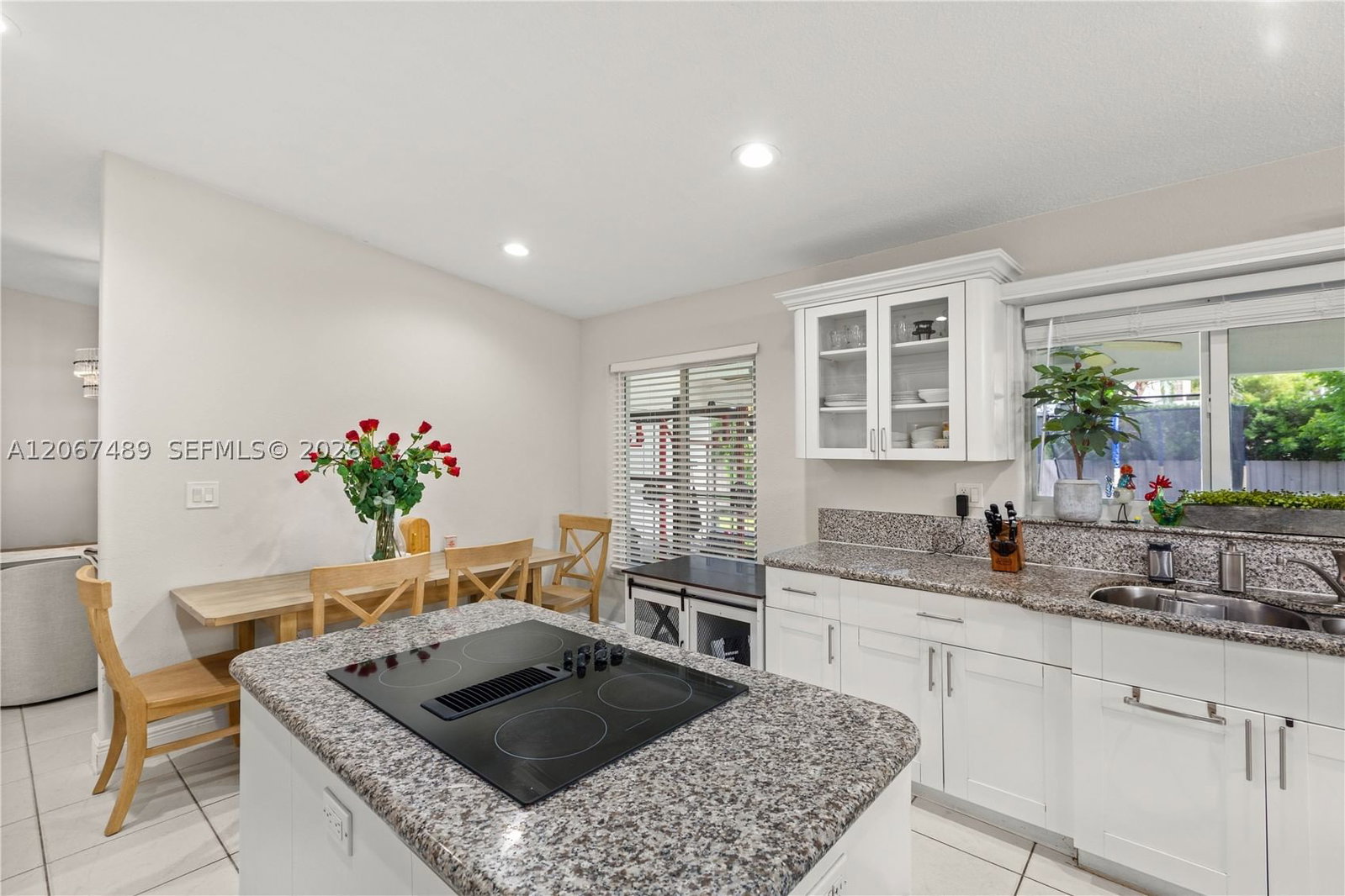 Real estate property located at 9840 28th Ter, Miami-dade, Vanderbilt Park Amd Pl, Doral, FL