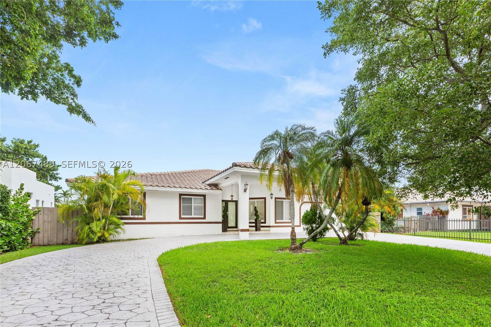 Real estate property located at 9840 28th Ter, Miami-dade, Vanderbilt Park Amd Pl, Doral, FL