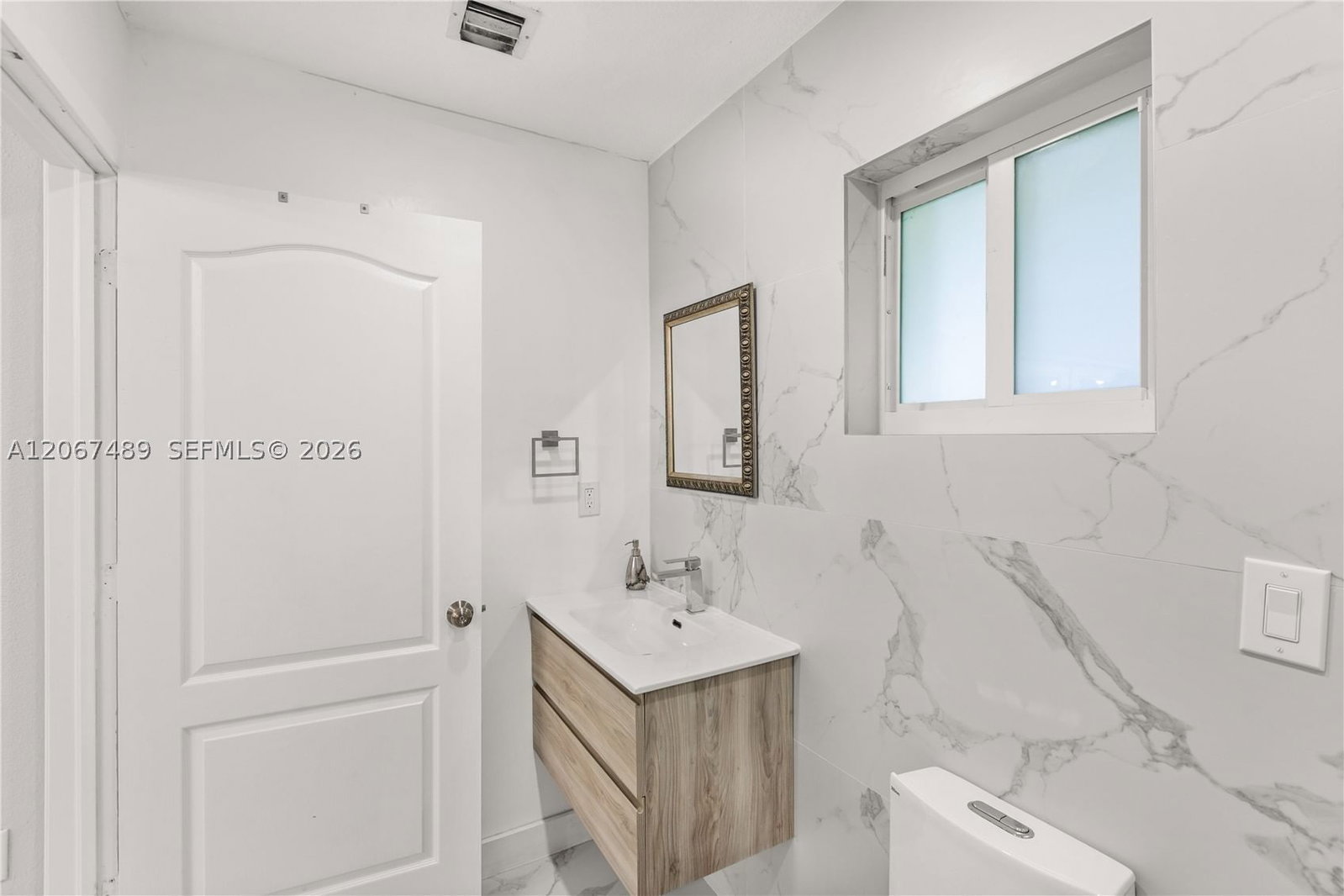 Real estate property located at 9840 28th Ter, Miami-dade, Vanderbilt Park Amd Pl, Doral, FL